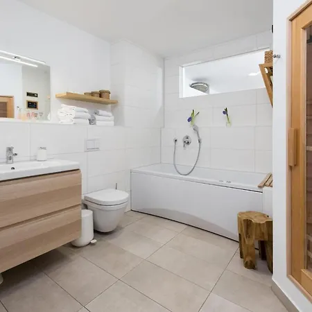 Apartment Seaesta *